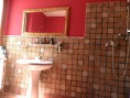 /album/bagni-e-stanze-da-letto-invinoveritas/bagno-rosso-jpg/